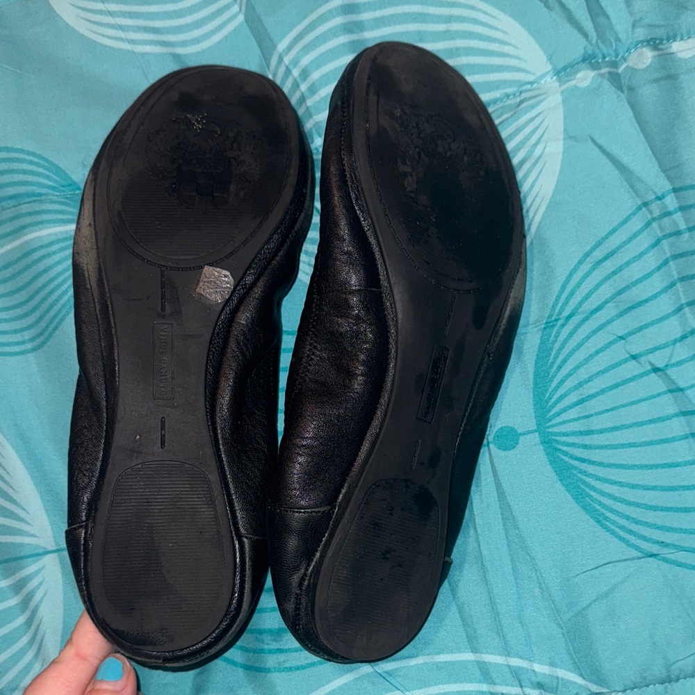 Vince Camuto Black Leather Flats - Picture 3 of 4